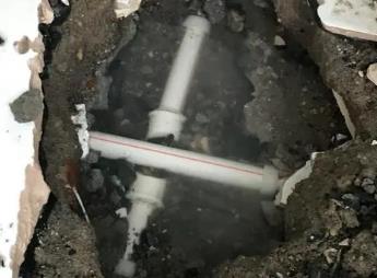 南充阳台漏水维修公司为您分享楼上楼下漏水怎么处理